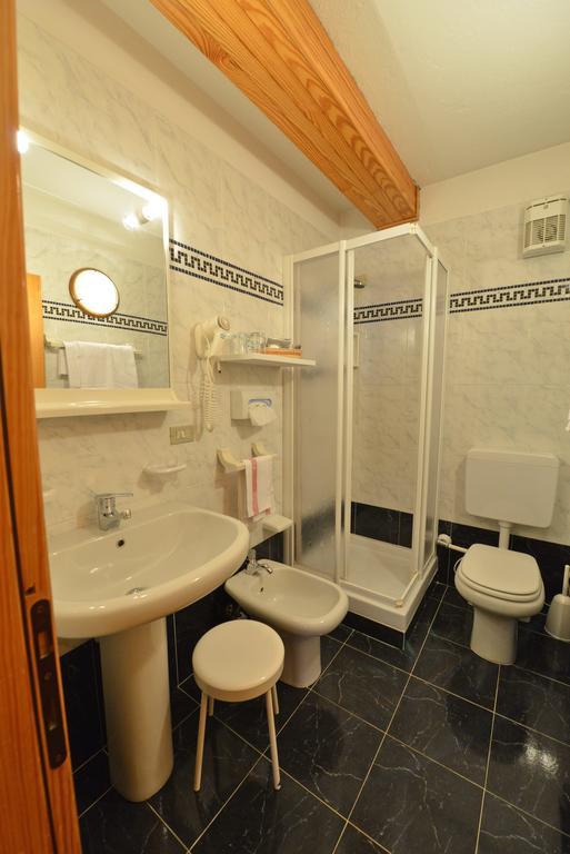 Petit Hotel Cogne Ngoại thất bức ảnh