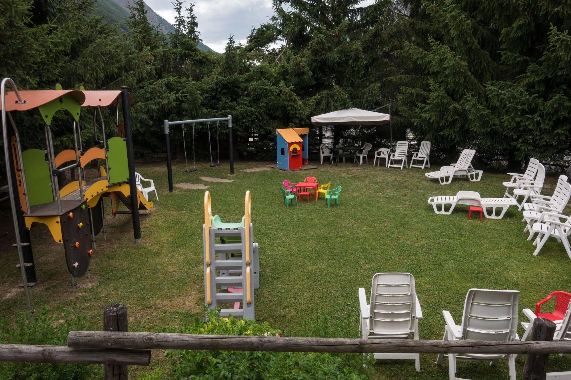 Petit Hotel Cogne Ngoại thất bức ảnh